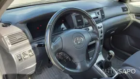 Toyota Corolla 2.0 D-4D JLL+FN+FC+RCD de 2002