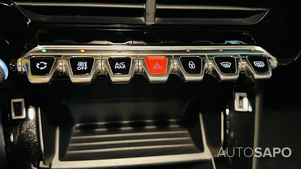 Peugeot 2008 1.2 PureTech Active Pack EAT8 de 2020