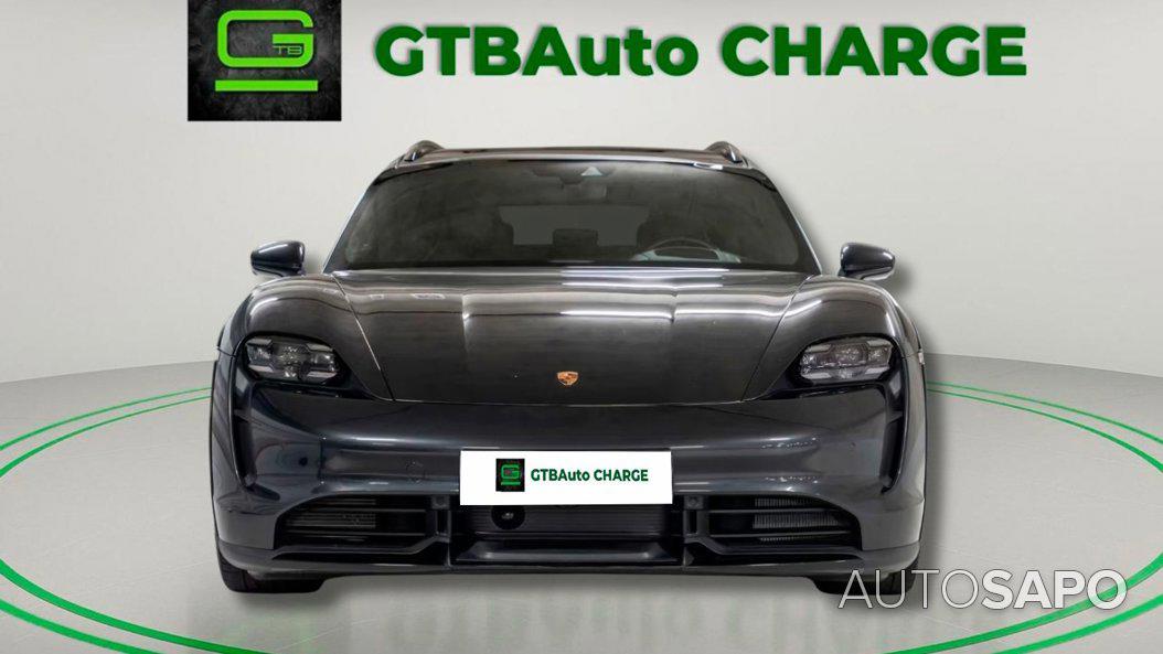 Porsche Taycan Cross Turismo de 2021