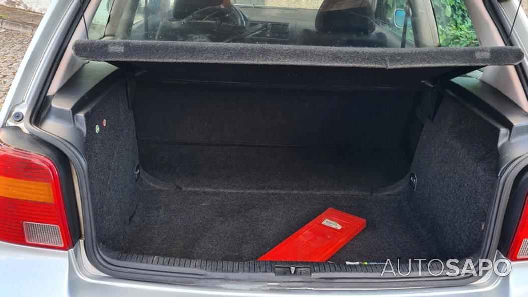 Volkswagen Golf 1.9 TDi 25 Anos de 2003