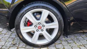 Jaguar XE 2.0 D Portfolio Aut. de 2015