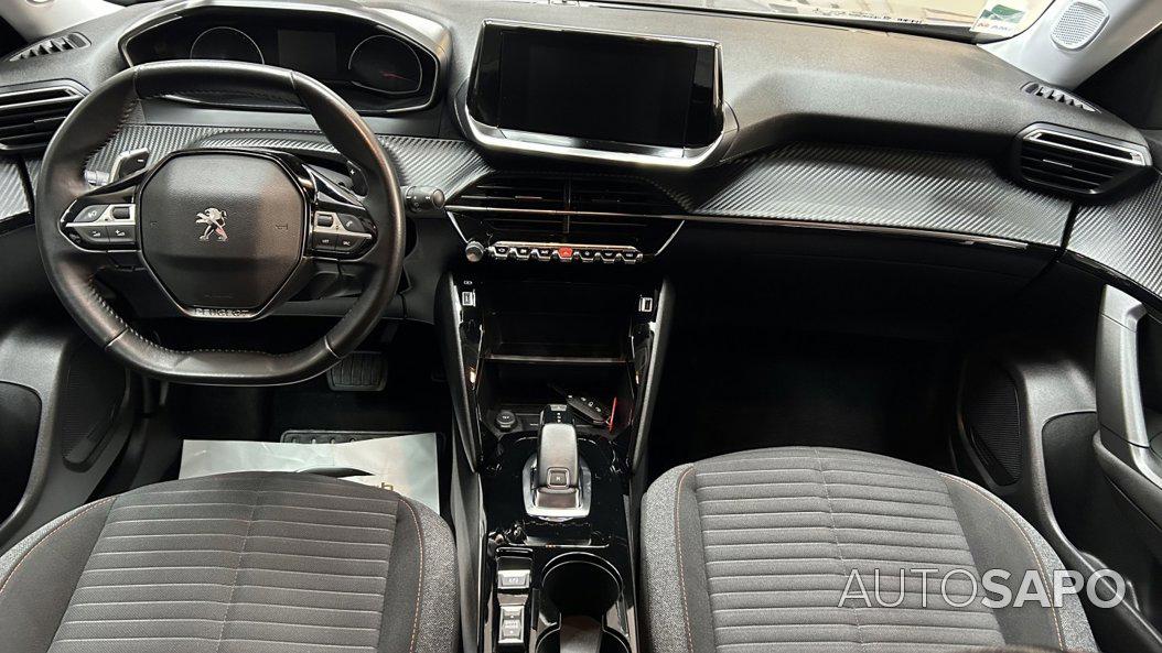 Peugeot 2008 1.2 PureTech Active EAT8 de 2022