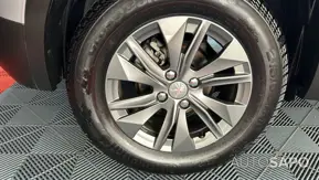 Peugeot 2008 1.2 PureTech Active EAT8 de 2022