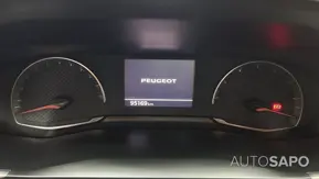 Peugeot 2008 1.2 PureTech Active EAT8 de 2022