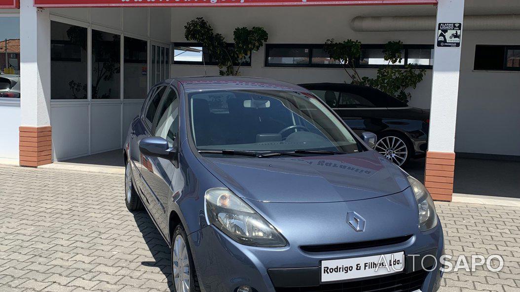 Renault Clio 1.2 16V Dynamique S de 2011