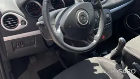 Renault Clio 1.2 16V Dynamique S de 2011