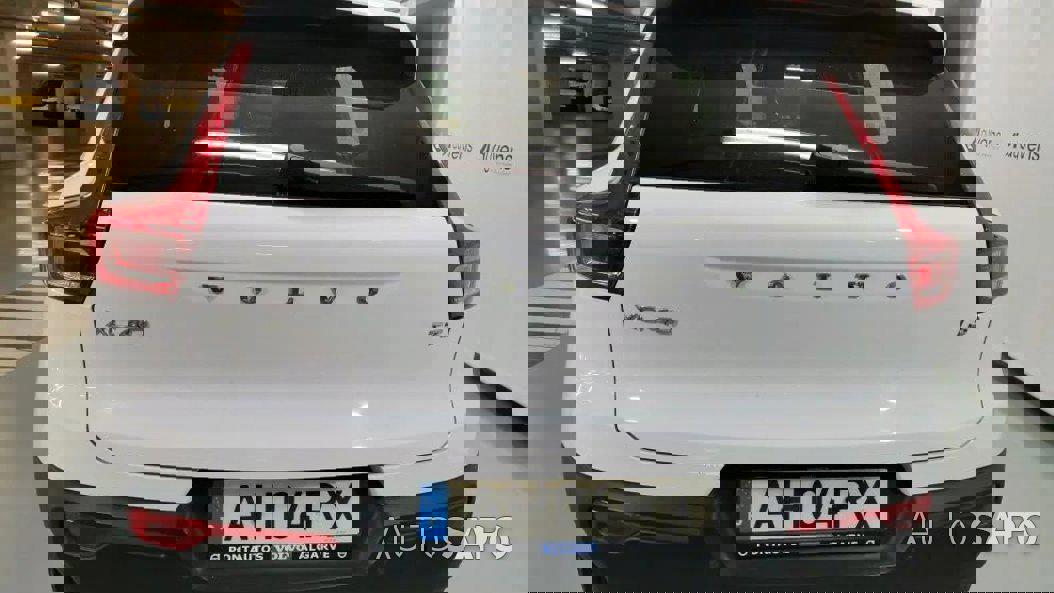 Volvo XC40 1.5 T3 Momentum Core de 2021