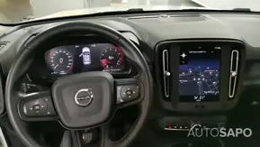 Volvo XC40 1.5 T3 Momentum Core de 2021