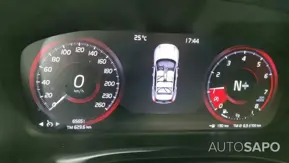 Volvo XC40 1.5 T3 Momentum Core de 2021