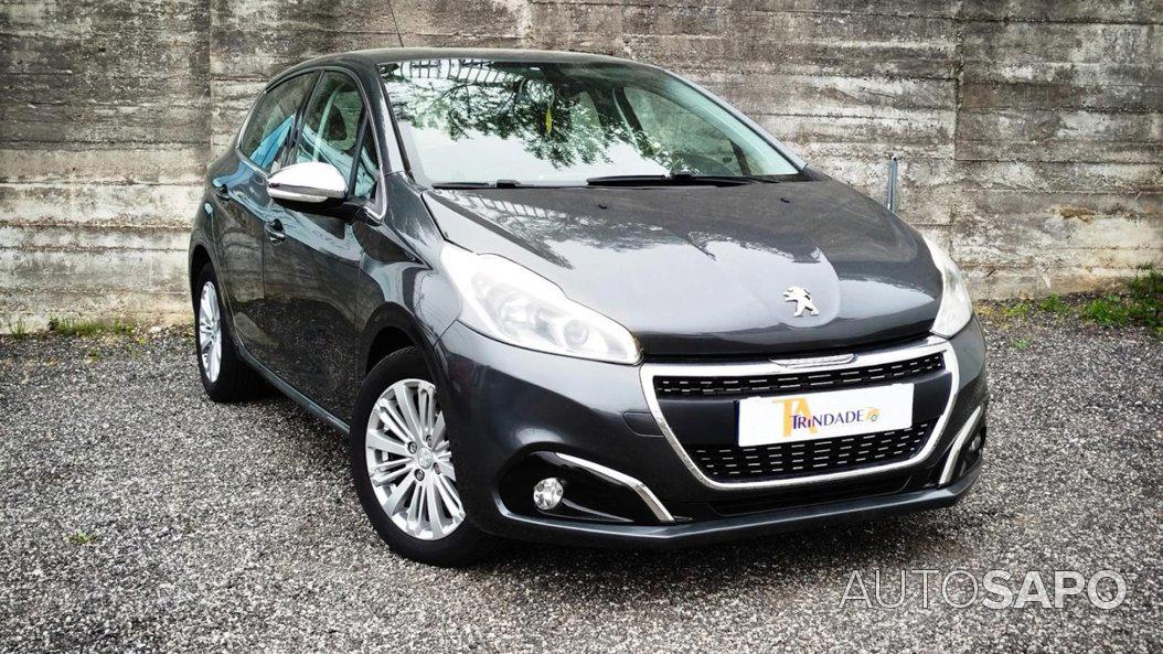 Peugeot 208 1.2 PureTech Life Signature de 2018
