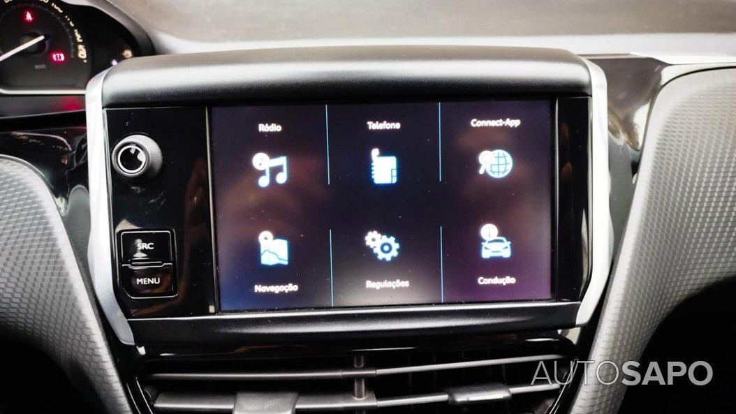 Peugeot 208 1.2 PureTech Life Signature de 2018