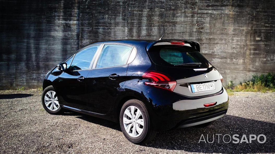 Peugeot 208 de 2015