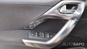 Peugeot 2008 1.2 PureTech Allure de 2015