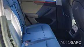 Tesla Model Y de 2025