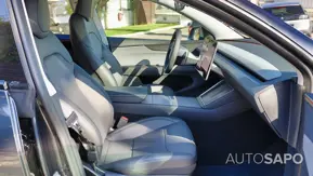 Tesla Model Y de 2025