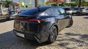 Tesla Model Y de 2025