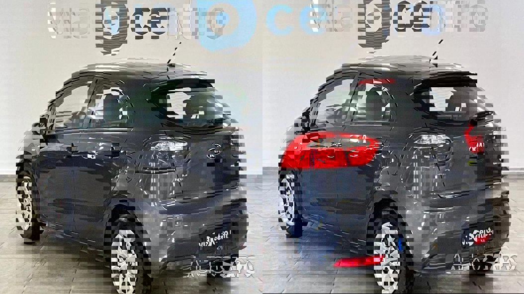 Kia Rio 1.1 CRDi EX de 2013