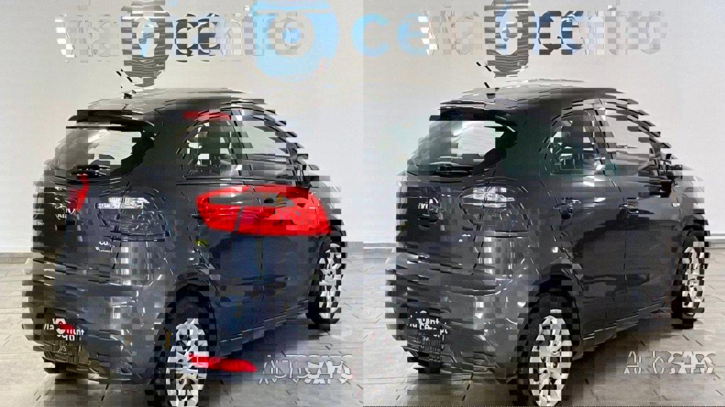 Kia Rio 1.1 CRDi EX de 2013