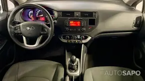 Kia Rio 1.1 CRDi EX de 2013