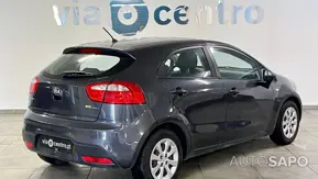 Kia Rio 1.1 CRDi EX de 2013