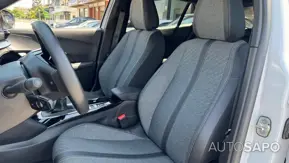 Peugeot 2008 1.2 PureTech Allure Pack de 2024