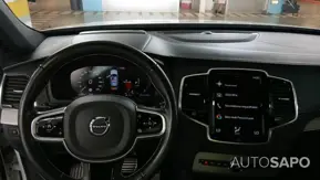Volvo XC90 2.0 T8 PHEV R-Design AWD de 2021