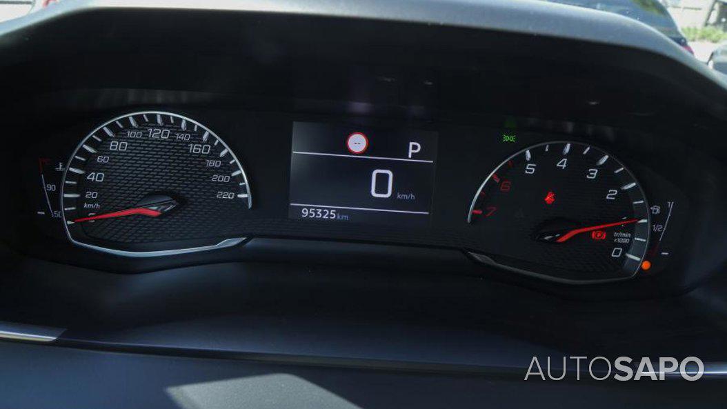 Peugeot 2008 1.2 PureTech Active Pack EAT8 de 2022