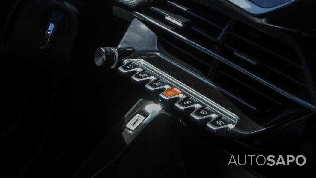 Peugeot 2008 1.2 PureTech Active Pack EAT8 de 2022