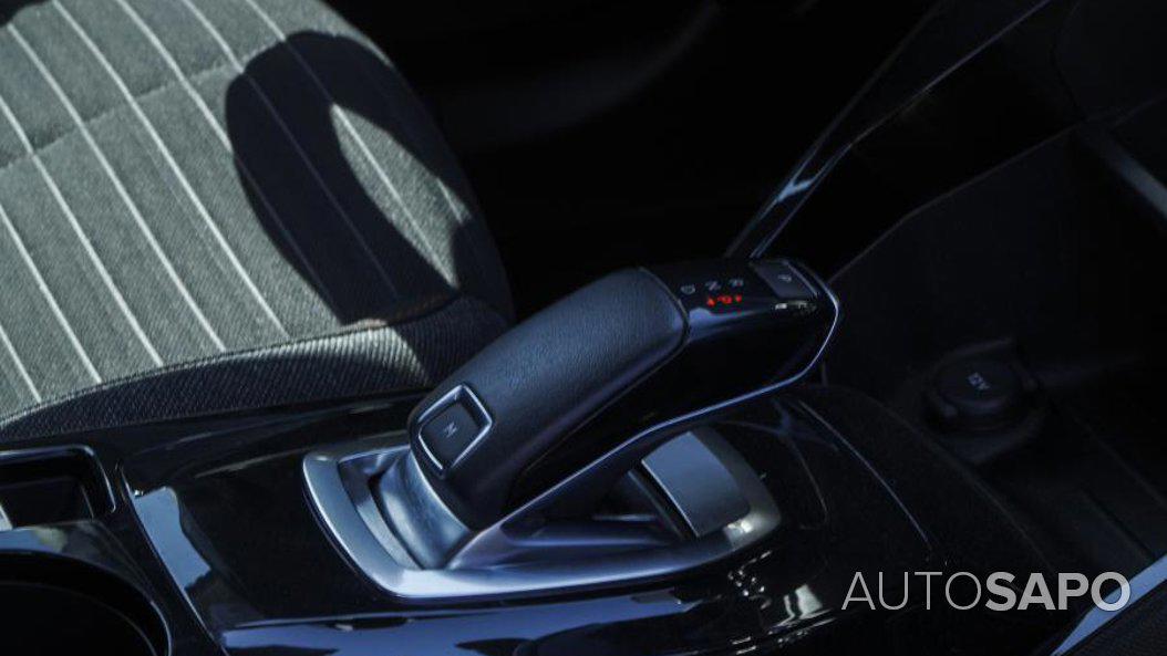 Peugeot 2008 1.2 PureTech Active Pack EAT8 de 2022