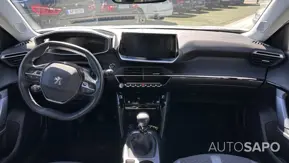 Peugeot 2008 1.2 PureTech Active de 2020