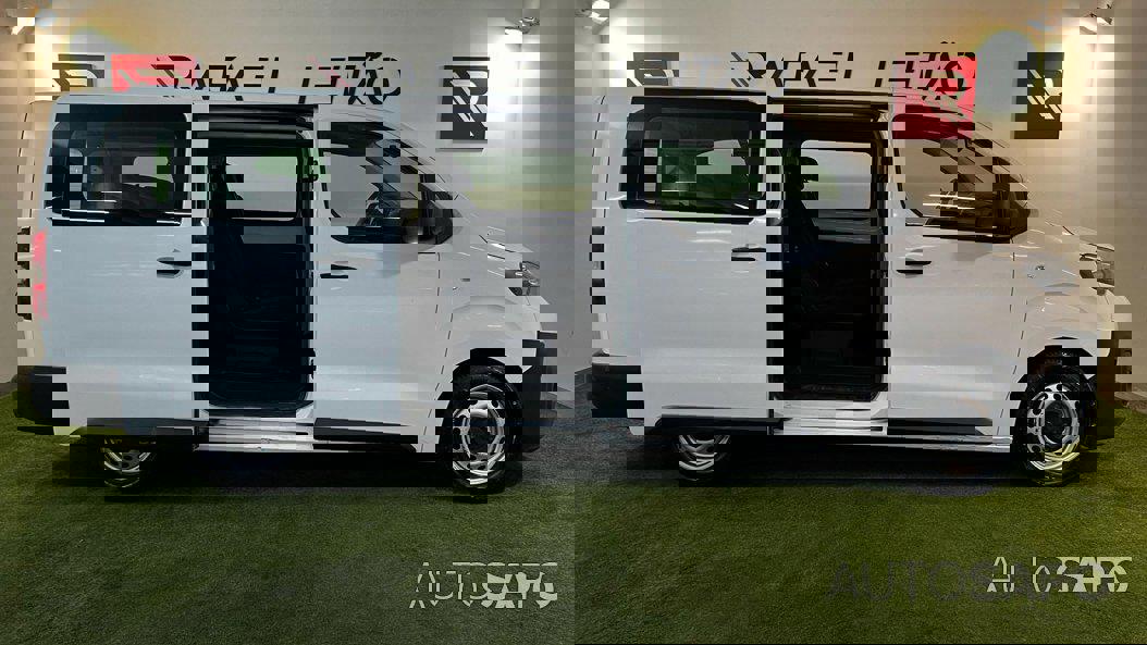 Peugeot Traveller 1.5 BlueHDi L2H1 Active Standard de 2021