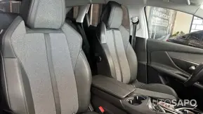 Peugeot 3008 1.2 PureTech Allure Pack EAT8 de 2019