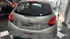 Peugeot 208 de 2013
