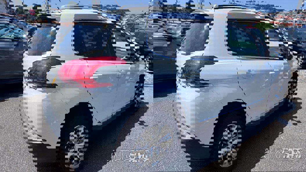 Peugeot 2008 1.2 PureTech Allure de 2015