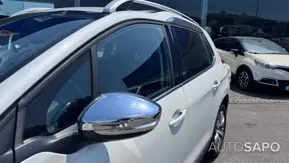 Peugeot 2008 1.2 PureTech Allure de 2015