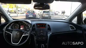Opel Astra J Sports Tourer de 2014