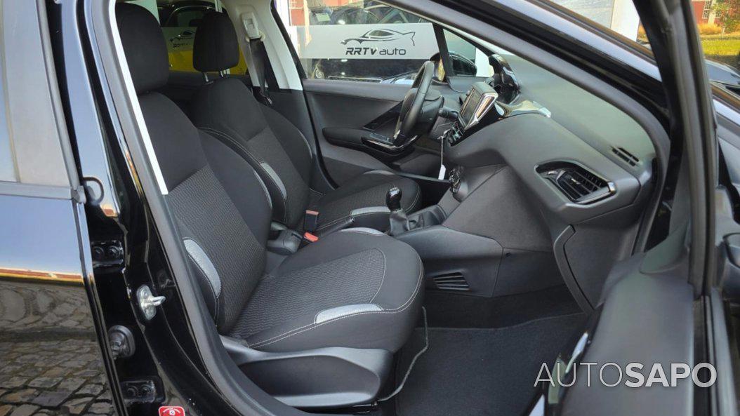 Peugeot 208 de 2016