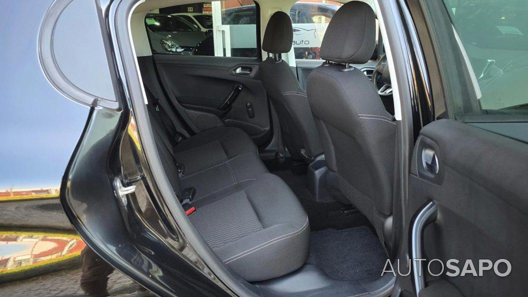 Peugeot 208 de 2016