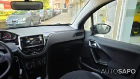 Peugeot 208 de 2016