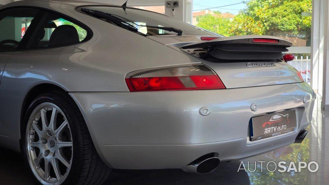 Porsche 911 de 2000