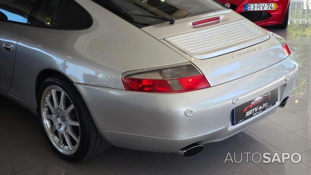 Porsche 911 de 2000