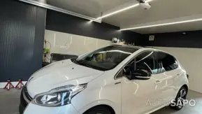 Peugeot 208 de 2015