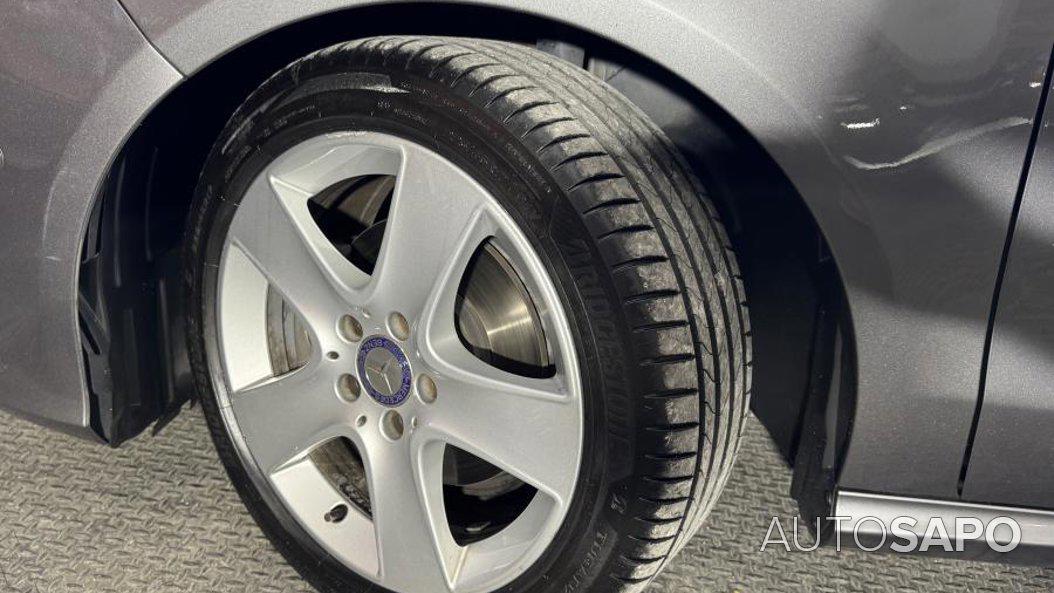 Mercedes-Benz Classe CLA 220 CDi Aut. de 2013
