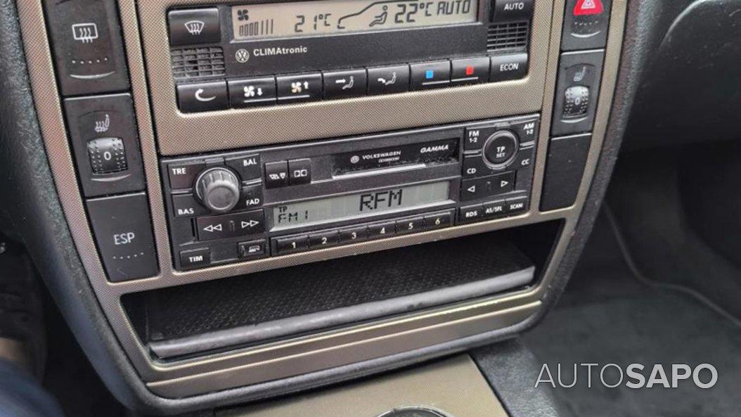 Volkswagen Passat 1.9 TDi Highline de 2001