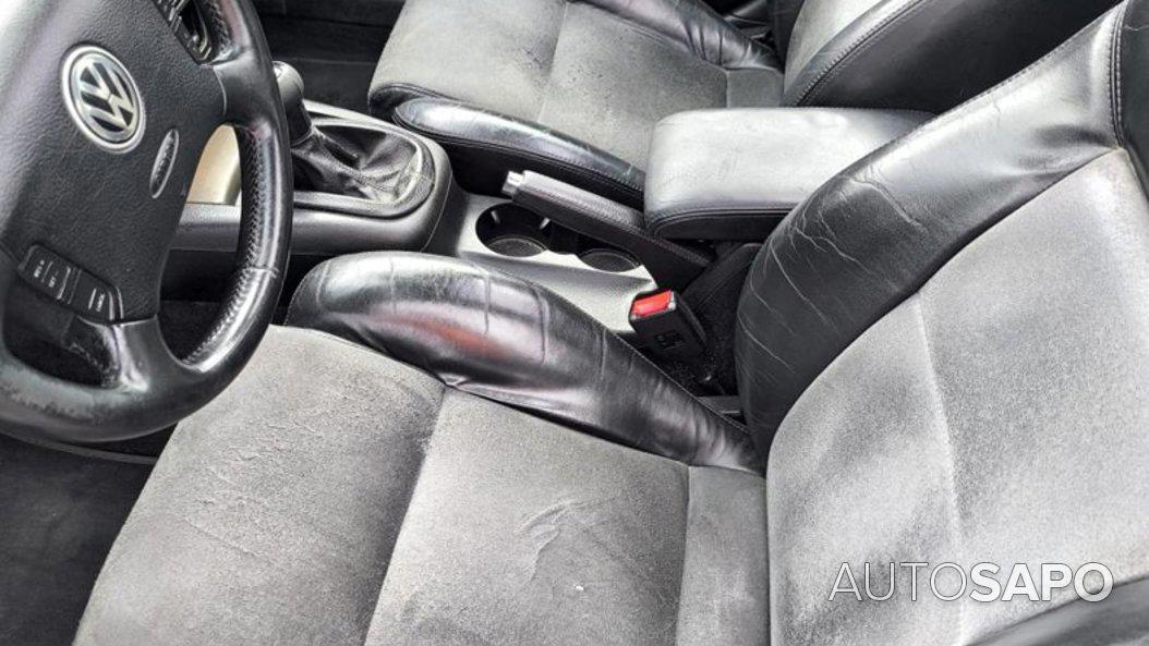 Volkswagen Passat 1.9 TDi Highline de 2001
