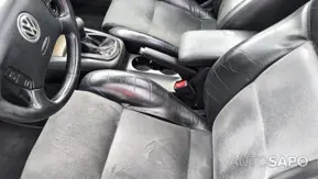 Volkswagen Passat 1.9 TDi Highline de 2001