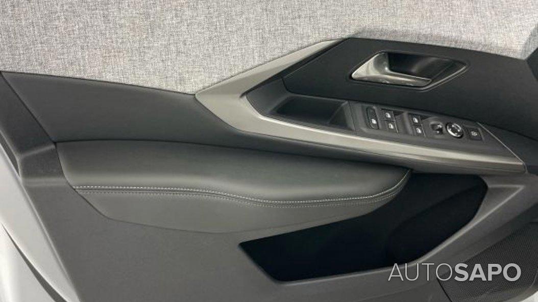 Peugeot 3008 1.2 PureTech GT EAT8 de 2025