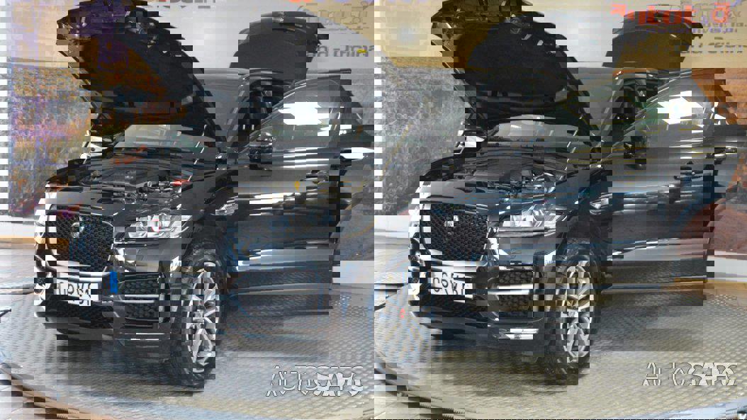 Jaguar F-Pace de 2016