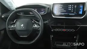 Peugeot 2008 1.2 PureTech Allure EAT8 de 2021