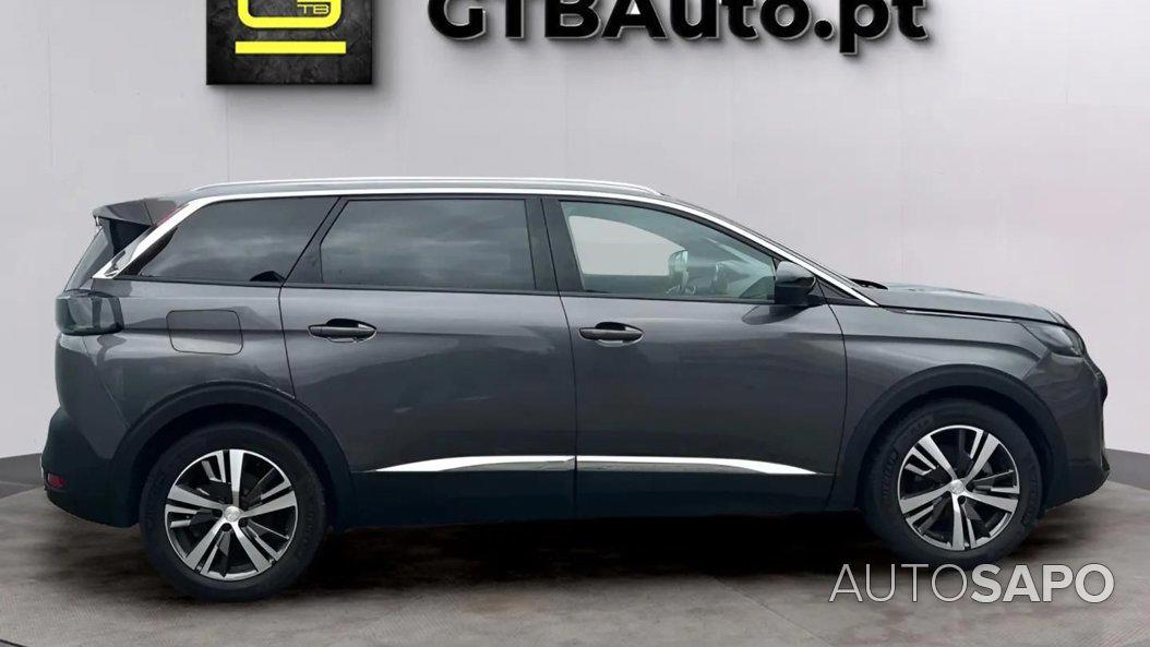 Peugeot 5008 de 2024